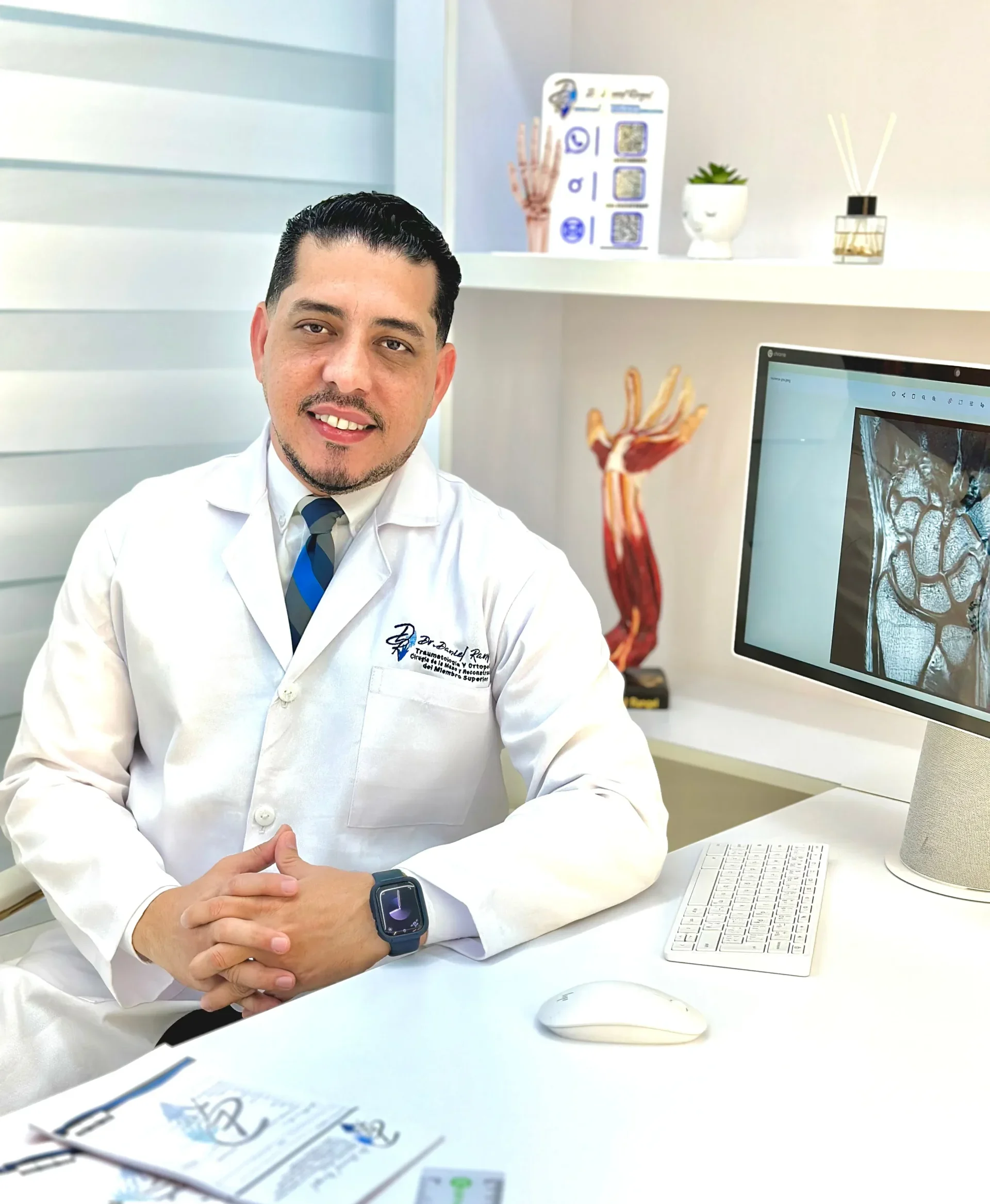 Conoce al Dr. Rangel